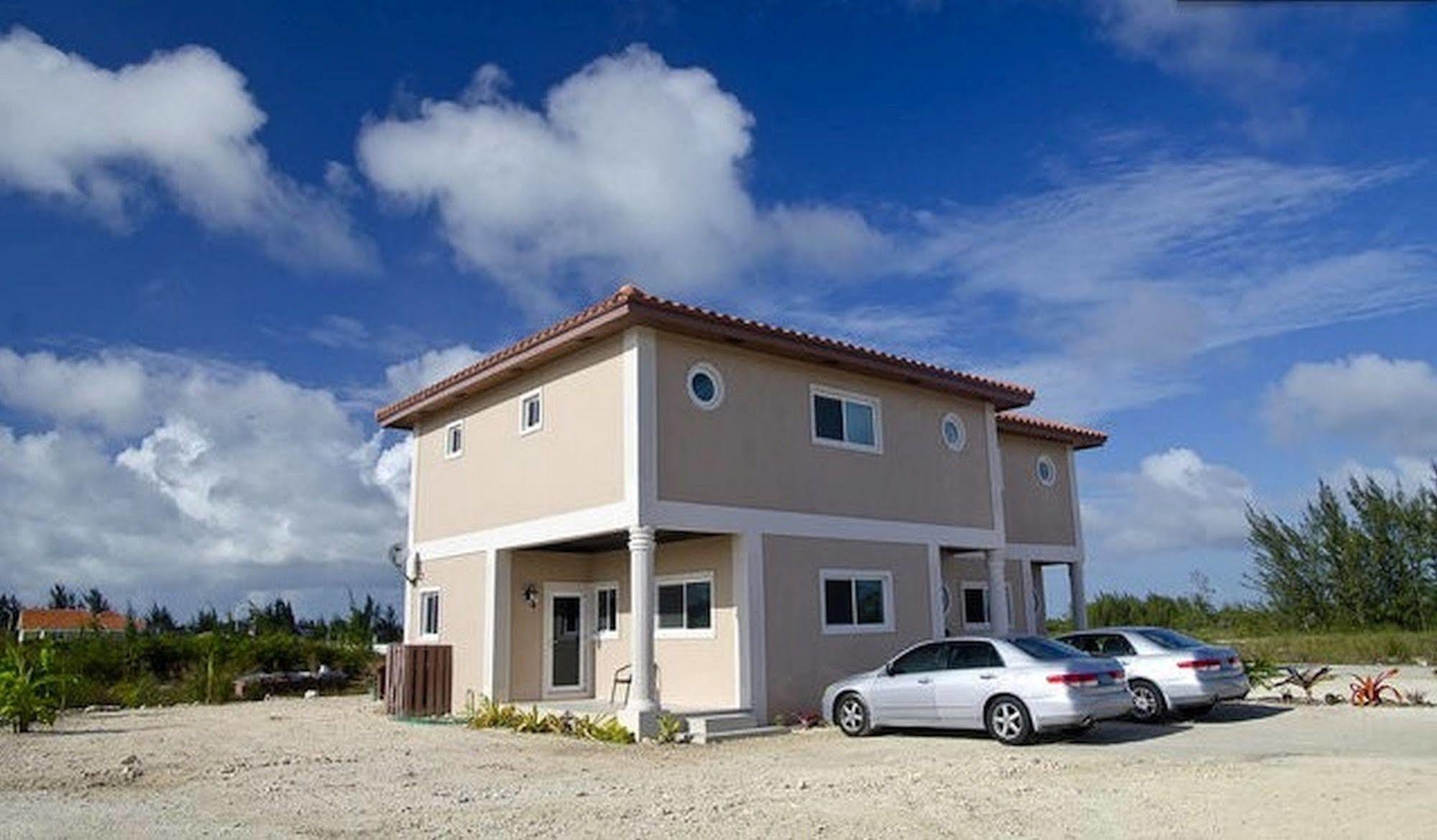 Taste Of Paradise Coral Harbour Exterior foto